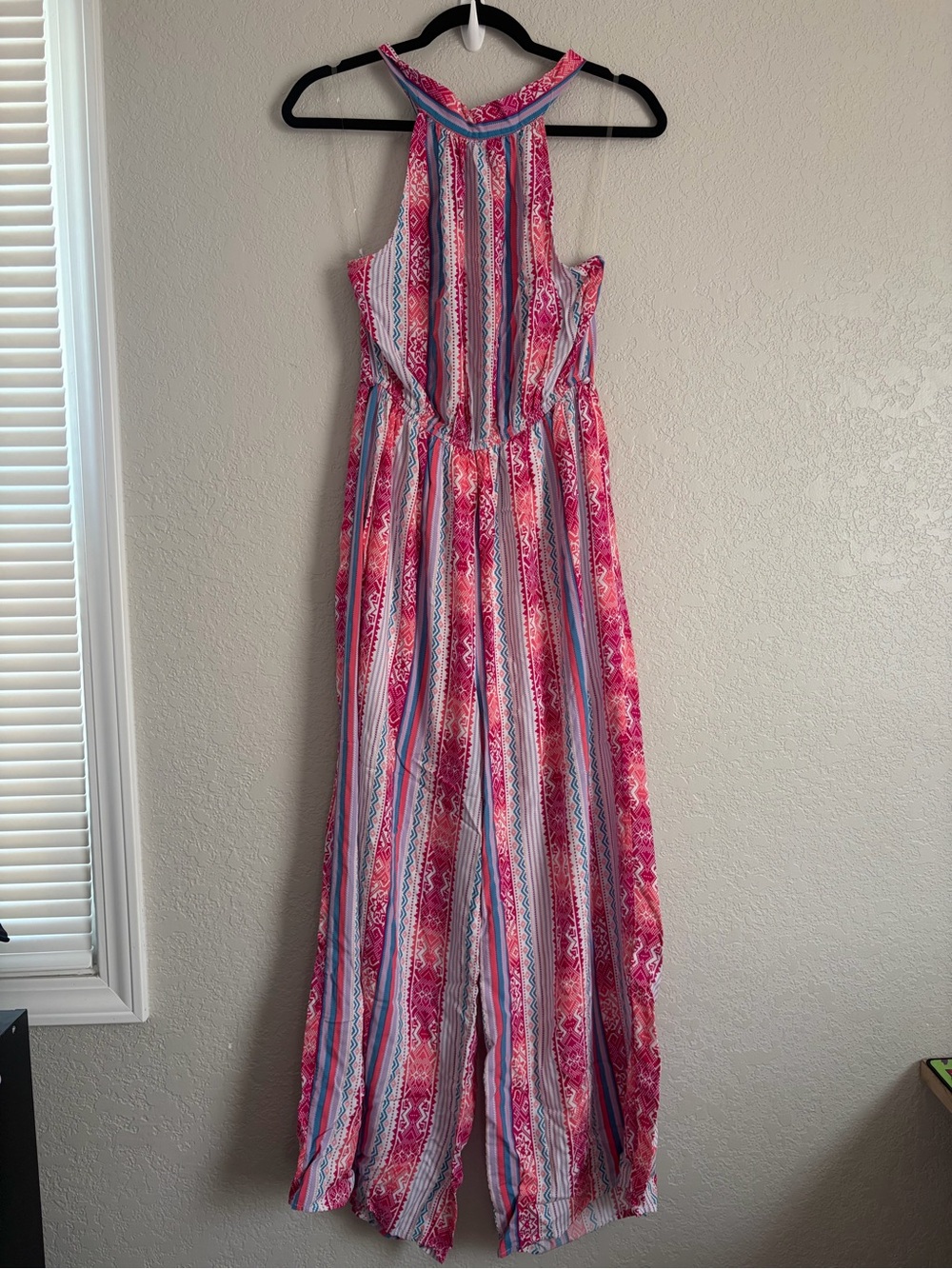 Savanna Jane Women's Size Medium Pink Blue Colorful Halter Top Jumpsuit Romper